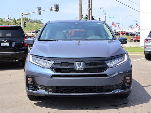 Certified 2026 Honda Odyssey Elite image 2