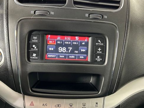 Used 2019 Dodge Journey SE w/ Connectivity Group image 14