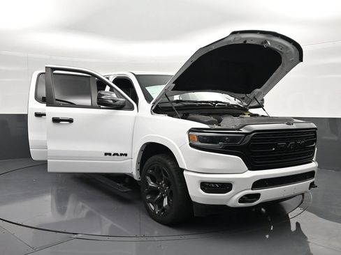 Used 2024 RAM 1500 Limited AWD/4WD image 32