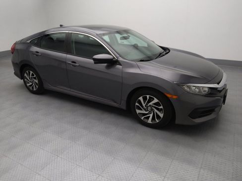 Used 2018 Honda Civic EX image 11