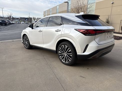 Used 2023 Lexus RX 350 Premium Plus w/ Accessory Package image 8