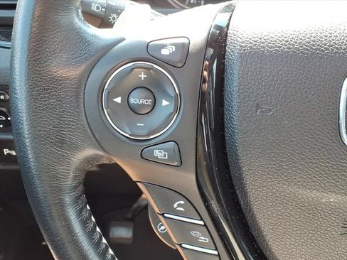 Used 2017 Honda Pilot Elite image 12