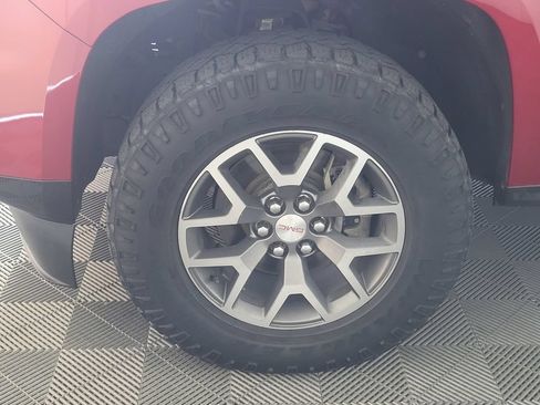 Used 2021 GMC Canyon AT4 w/ Driver Alert Package AWD/4WD image 9