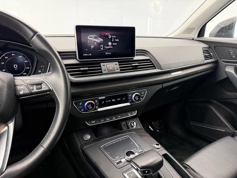 Used 2020 Audi Q5 e Prestige w/ Prestige Package AWD/4WD image 6