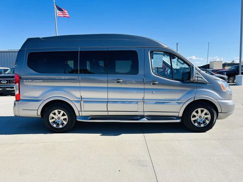 Used 2015 Ford Transit 150 130 Low Roof w/ Exterior Upgrade Package image 39