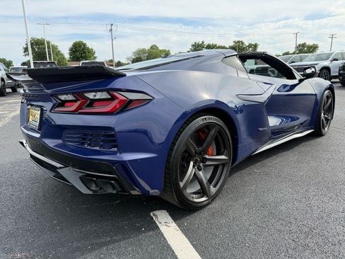 Used 2025 Chevrolet Corvette E-Ray w/ ZER Performance Package AWD/4WD image 11