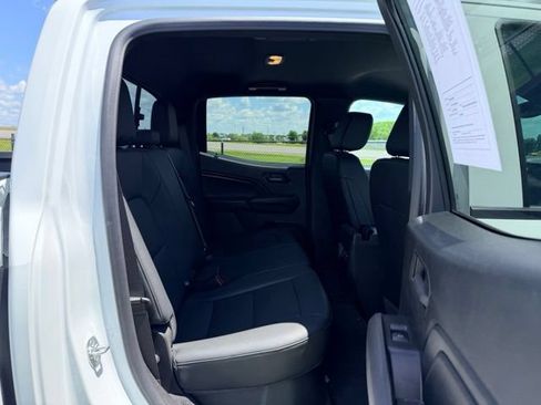 Certified 2025 Chevrolet Colorado Trail Boss AWD/4WD image 9