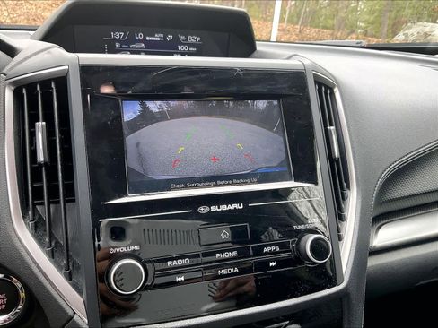 Used 2024 Subaru Forester Premium image 18