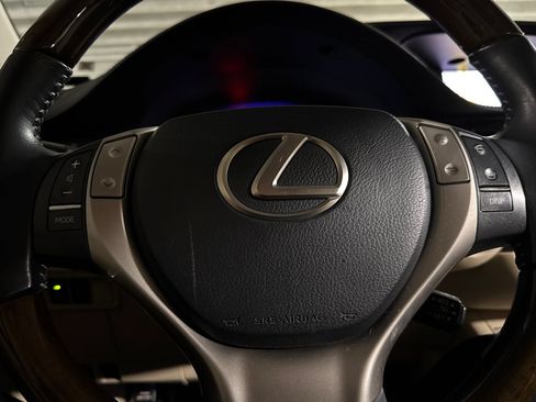 Used 2013 Lexus ES 350 w/ Premium Pkg FWD image 10