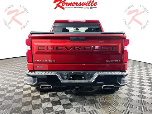 Used 2019 Chevrolet Silverado 1500 Custom Trail Boss w/ Custom Convenience Package image 6