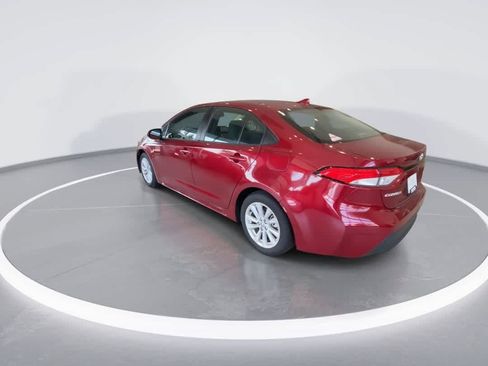 Used 2024 Toyota Corolla LE w/ LE Convenience Package FWD image 6