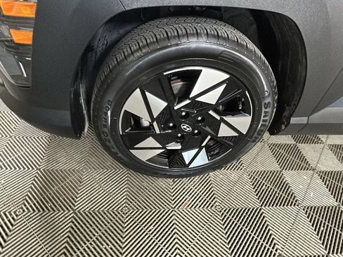 Used 2024 Hyundai Kona SEL FWD image 10