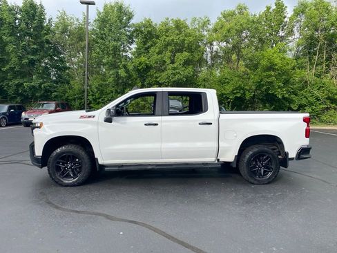 Used 2021 Chevrolet Silverado 1500 LT Trail Boss w/ Convenience Package II AWD/4WD image 4