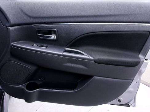 Used 2024 Mitsubishi Outlander Sport LE AWD/4WD image 32