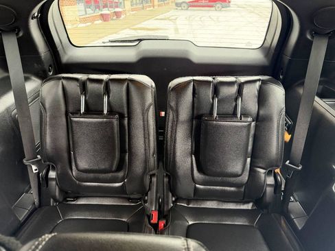 Used 2016 Ford Explorer Limited w/ Equipment Group 301A image 30