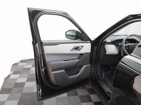 Certified 2025 Land Rover Range Rover Velar S image 5