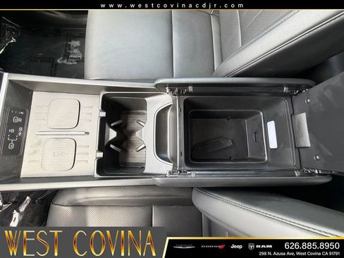 Used 2025 Hyundai Santa Fe SEL AWD/4WD image 23