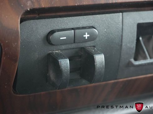 Used 2011 Ford F350 Lariat w/ Lariat Interior Pkg image 32