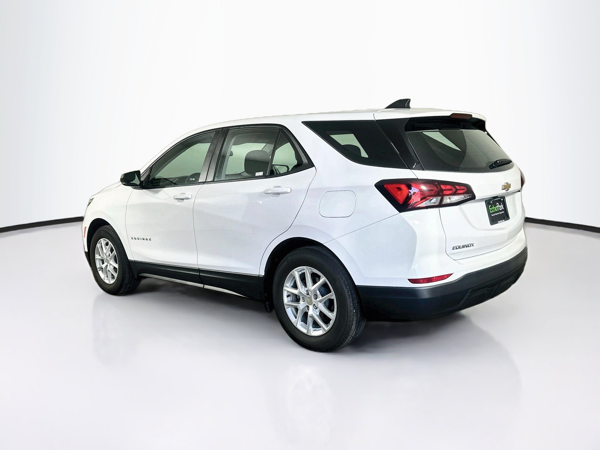 Used 2024 Chevrolet Equinox LS FWD image 5