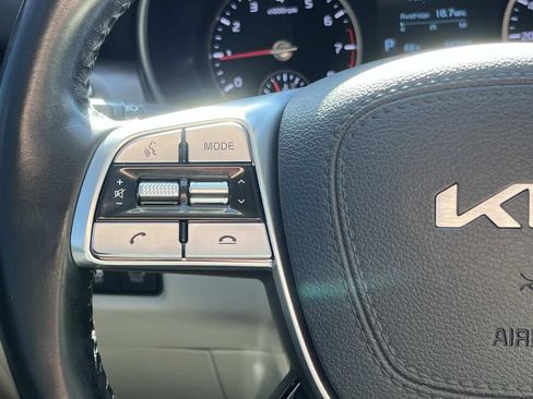 Used 2022 Kia Telluride EX w/ EX Premium Package image 16