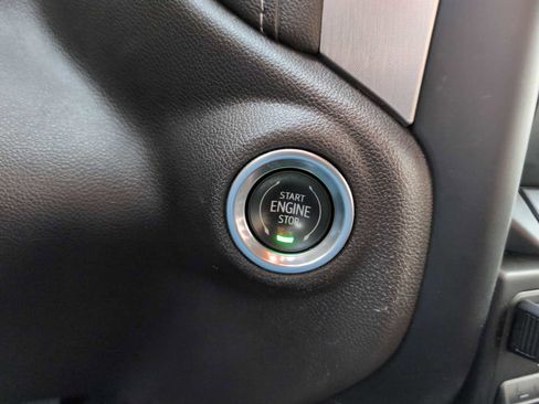 Used 2021 GMC Sierra 1500 SLT w/ SLT Premium Package image 16