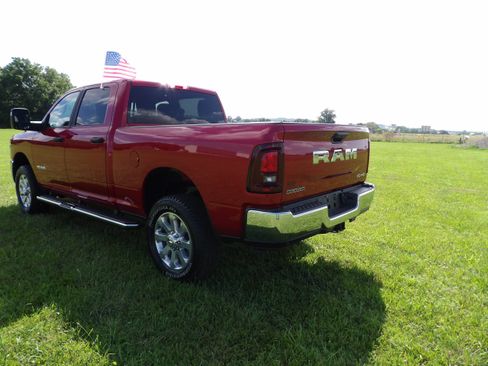 Used 2026 RAM 2500 Big Horn AWD/4WD image 9