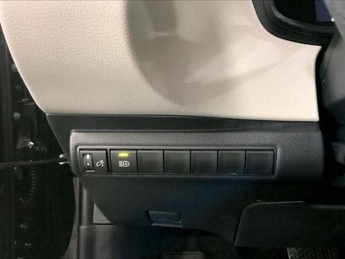 Used 2026 Toyota Corolla LE FWD image 19
