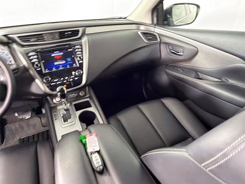 Used 2024 Nissan Murano SV AWD/4WD image 4