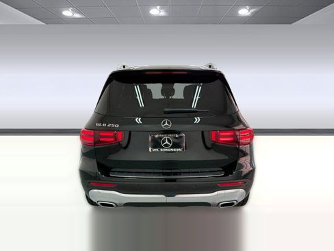 Certified 2026 Mercedes-Benz GLB 250 image 9