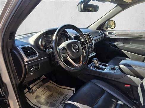 Used 2018 Jeep Grand Cherokee Limited image 11