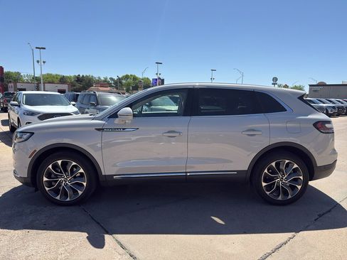Used 2021 Lincoln Nautilus Reserve w/ Equipment Group 201A AWD/4WD image 5