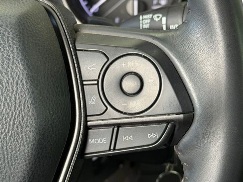 Used 2021 Toyota Camry SE image 21