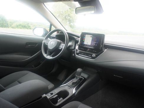 Used 2023 Toyota Corolla LE w/ LE Convenience Package FWD image 18
