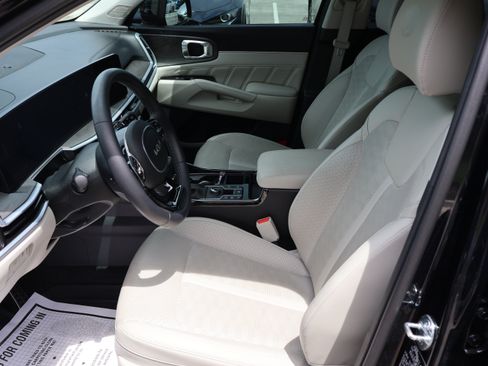 Used 2024 Kia Sorento SX AWD/4WD image 15