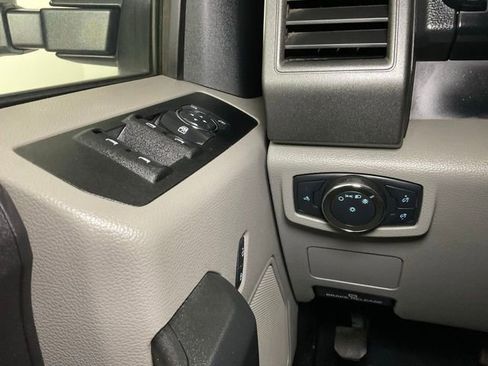 Used 2020 Ford F250 XL w/ STX Appearance Package image 19