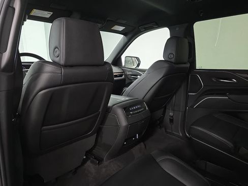 Used 2023 Cadillac Escalade ESV Luxury AWD/4WD image 26