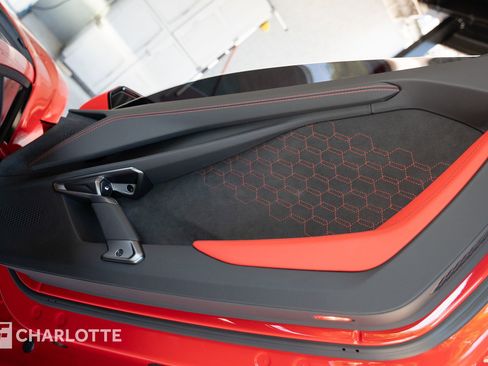 Used 2024 Lamborghini Revuelto AWD/4WD image 29