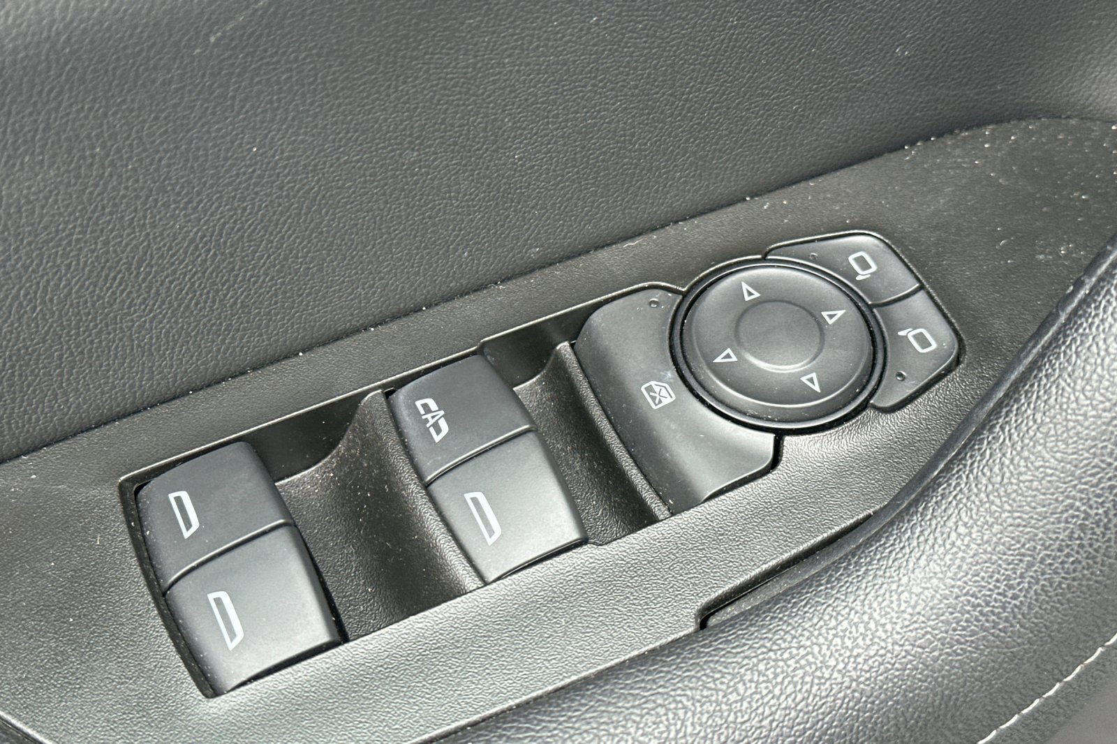 Used 2021 Chevrolet Blazer LT AWD/4WD image 12