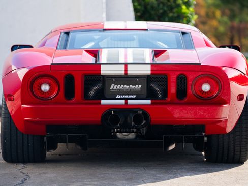 Used 2005 Ford GT image 13