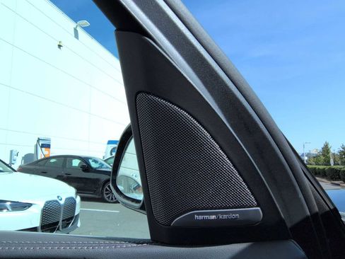 New 2026 BMW X5 xDrive40i w/ M Sport Package image 33