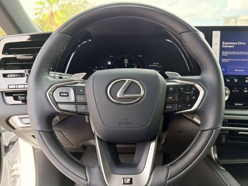 Used 2025 Lexus RX 350 F Sport w/ Convenience Package AWD/4WD image 27