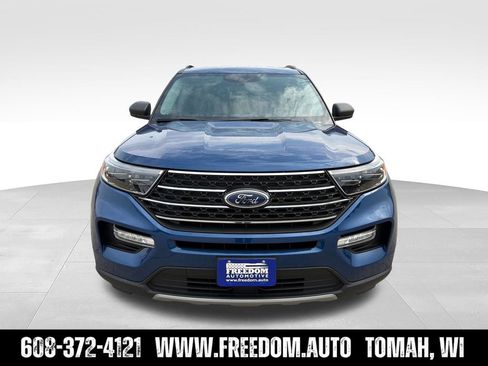 Used 2022 Ford Explorer XLT w/ Equipment Group 202A AWD/4WD image 12