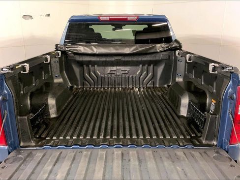 Used 2024 Chevrolet Silverado 1500 LT AWD/4WD image 4