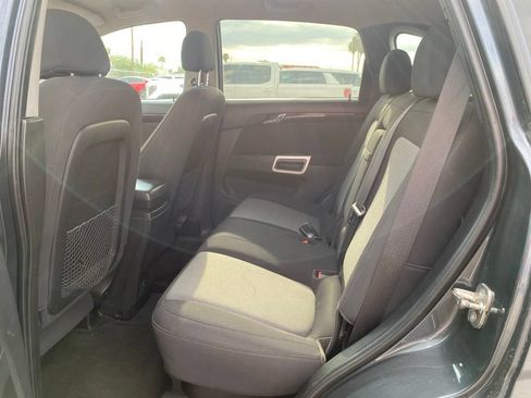 Used 2013 Chevrolet Captiva Sport LS FWD image 8
