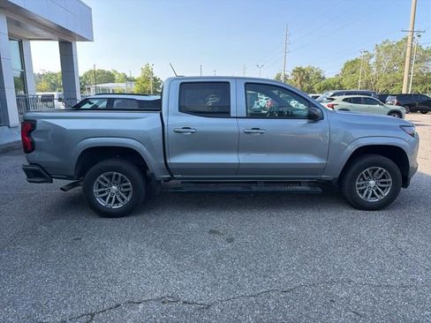 Used 2025 Chevrolet Colorado LT w/ Advanced Trailering Package RWD image 4