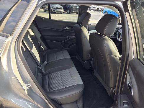 Certified 2025 Chevrolet Trax LT w/ LT Convenience Package FWD image 22