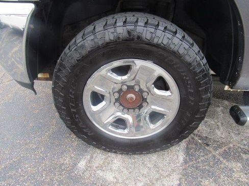 Used 2018 RAM 2500 Tradesman w/ Chrome Appearance Group AWD/4WD image 9