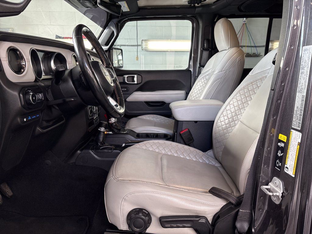 Used 2021 Jeep Wrangler Unlimited Sahara AWD/4WD image 12