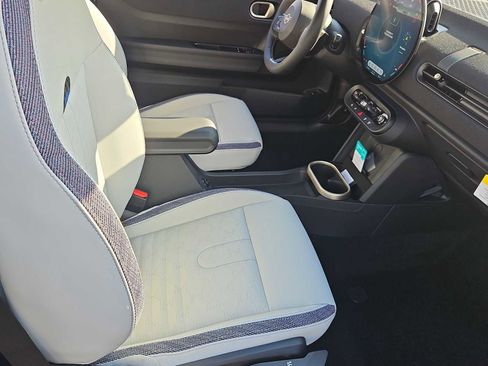 New 2026 MINI Cooper 2-Door Hardtop image 19