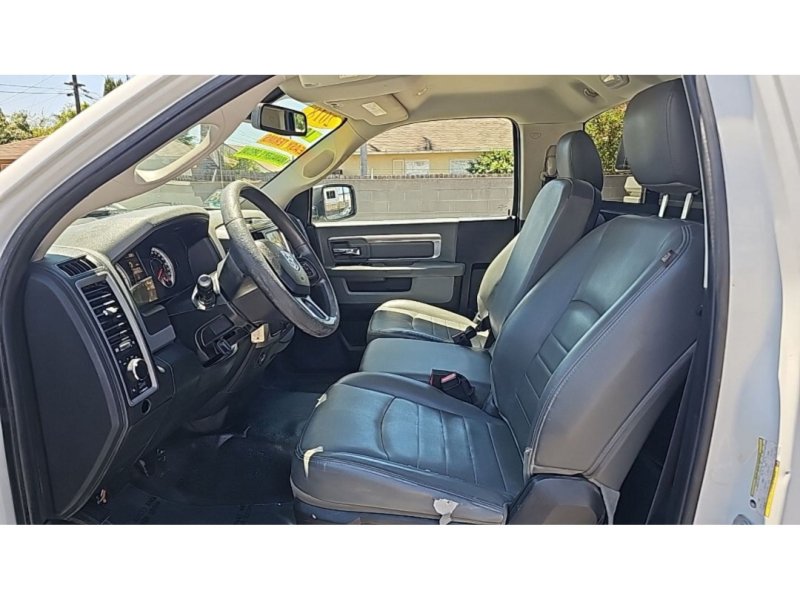 Used 2018 RAM 1500 Express RWD image 10